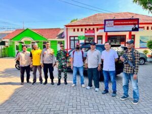 Gerakan Pangan Murah Polsek Pondok Gede Disambut Antusias Warga