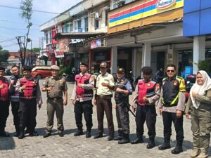 GIAT PATROLI SKALA BESAR DALAM RANGKA ANTISIPASI GUANTIBMAS DI WILAYAH HUKUM POLSEK BANTARGEBANG