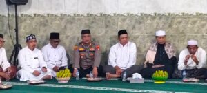 Kapolsek Bekasi Barat Hadiri Maulid Nabi, Sampaikan Pesan Kamtibmas kepada Warga Jakasampurna
