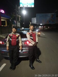 Polsek Bekasi Barat Gelar Patroli Malam, Ciptakan Rasa Aman dan Nyaman di Masyarakat