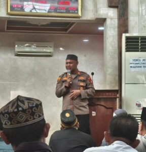 Polsek Bekasi Barat Gencarkan Jumat Keliling, Fokus Edukasi Orang Tua tentang Pengawasan Penggunaan Gawai pada Anak