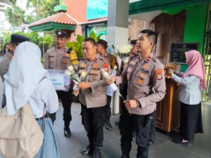 Polsek Kelapa Gading Gelar Kegiatan Empati Building di Tempat Sekolah