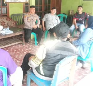 Kapolsek Bekasi Barat Berkoordinasi dengan Dinas Sosial untuk Bantu Warga Lumpuh Layu