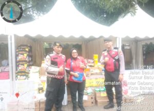POLSEK BANTARGEBANG TINGKATKAN KEAMANAN DENGAN PATROLI JALAN KAKI