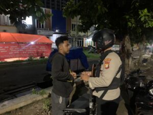 Cegah Aksi Kejahatan Jalanan, Sat Samapta Polres Metro Bekasi Kota Gelar Patroli Humanis