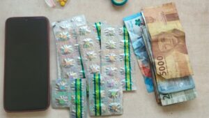 Dua Pria Aceh Diamankan Warga Cikarang Selatan karena Jual Tramadol