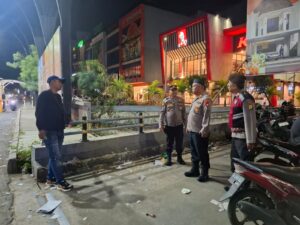 Kapolsek Bekasi Barat Pimpin Patroli Berikan Rasa Aman Masyarakat