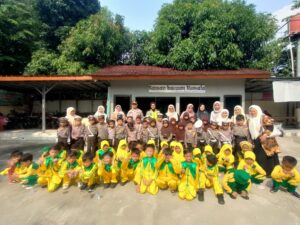 POLSEK BANTAR GEBANG TERIMA KUNJUNGAN SISWA/SISWI RA AL KAMAL DALAM PROGRAM POLISI SAHABAT ANAK