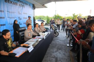Satreskrim Polres Bekasi Kota Bongkar Kasus Kekerasan di Jalan Raya, Korban Jadi Sasaran Salah   