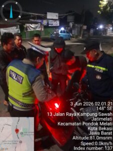 Perketat Pengamanan Dini Hari, Personil Polsek Pondok Gede Sisir Titik Rawan Begal 