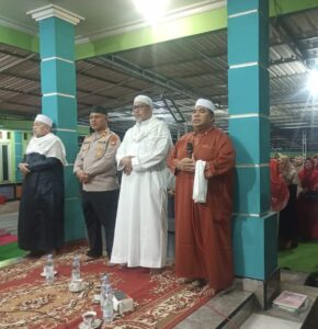 Silaturahmi Kamtibmas Kapolsek Bekasi Barat Hadiri Pengajian Majelis Taklim As Salmaniyah Bintara