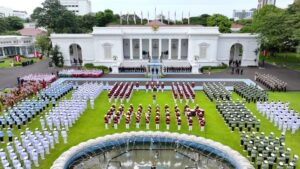 KLARIFIKASI ATAU ALIBI ISTANA? ADVOKAT ANTON R. WIDODO SOROTI PEMBELAAN PUBLIK DAN ASPEK HUKUM TATA NEGARA DALAM BLUNDER PIDATO PRESIDEN!