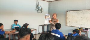 Kapolsek Bantargebang Sosialisasikan Maklumat Kapolres, Ajak Pelajar Bijak Sikapi Ajakan Unjuk Rasa