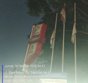 Viral ! Bendera Merah Putih Robek Berkibar di SPBE Medan Satria, Manajer Malah Diduga Usir Wartawan
