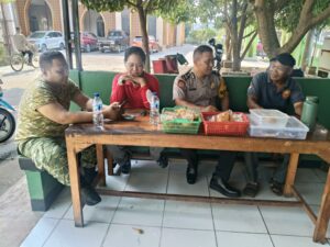 POLISI BERSAMA MASYARAKAT, POLSEK BANTARGEBANG SERAP ASPIRASI WARGA DI KAMPUNG PABUARAN CIMUNING