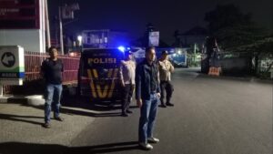Polisi Bersama Masyarakat, Polsek Bekasi Selatan Gelar Patroli dan Razia Stasioner Cegah Kejahatan Jalanan